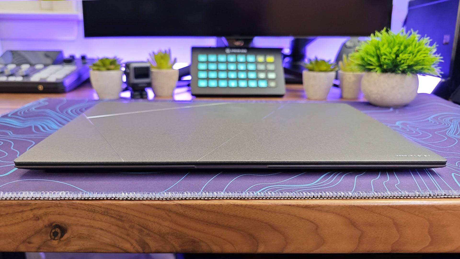 華碩Zenbook S 16